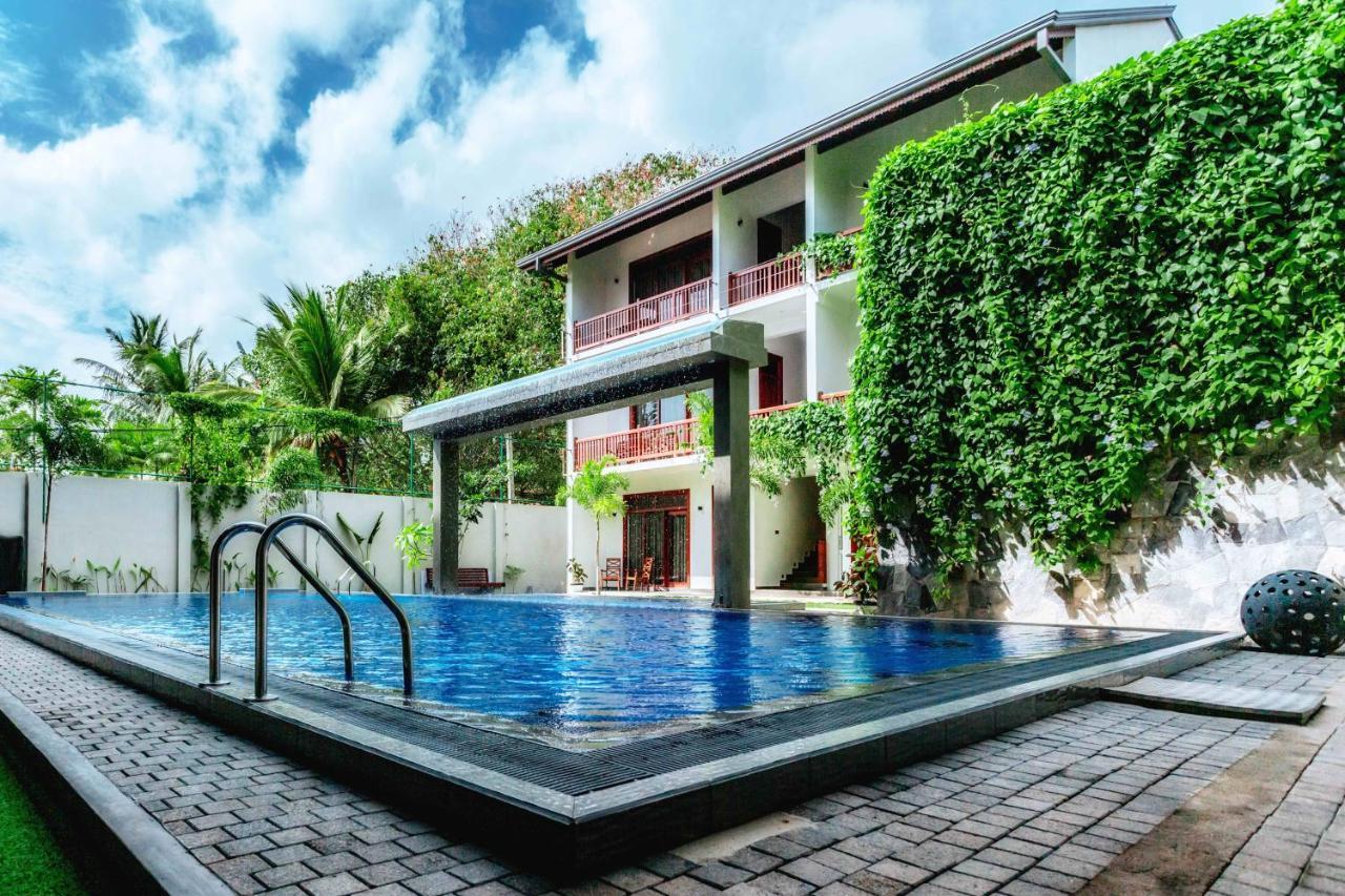 Polhena Grand Resort & Banquet Matara Exteriör bild