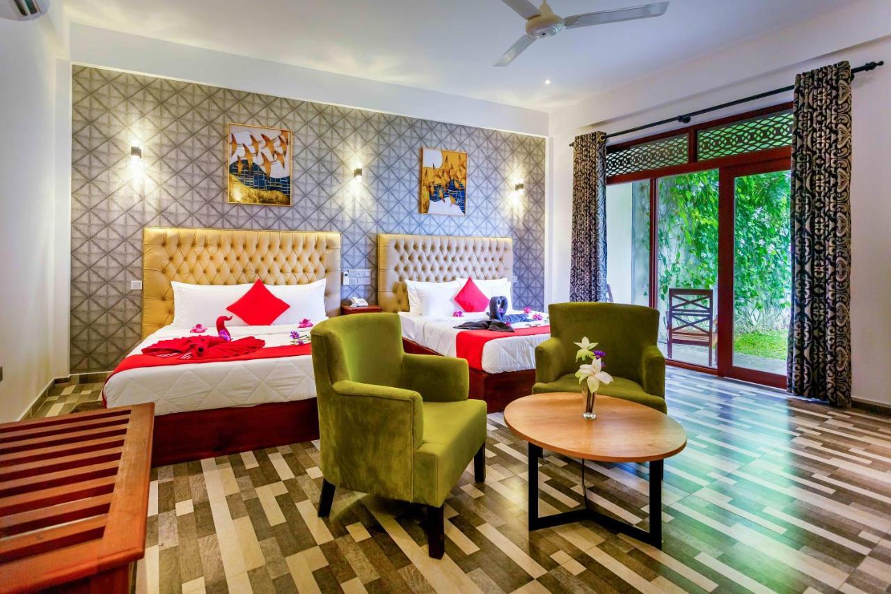 Polhena Grand Resort & Banquet Matara Exteriör bild