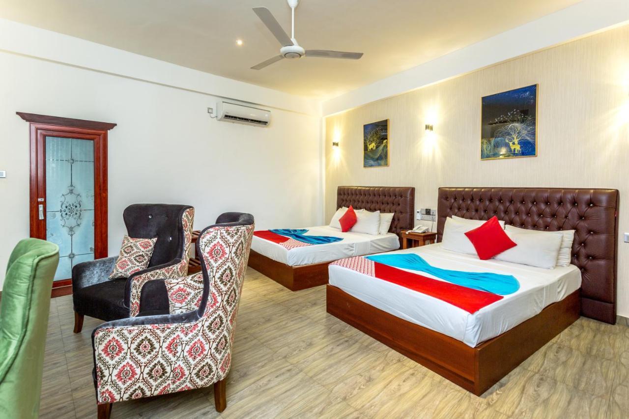 Polhena Grand Resort & Banquet Matara Exteriör bild