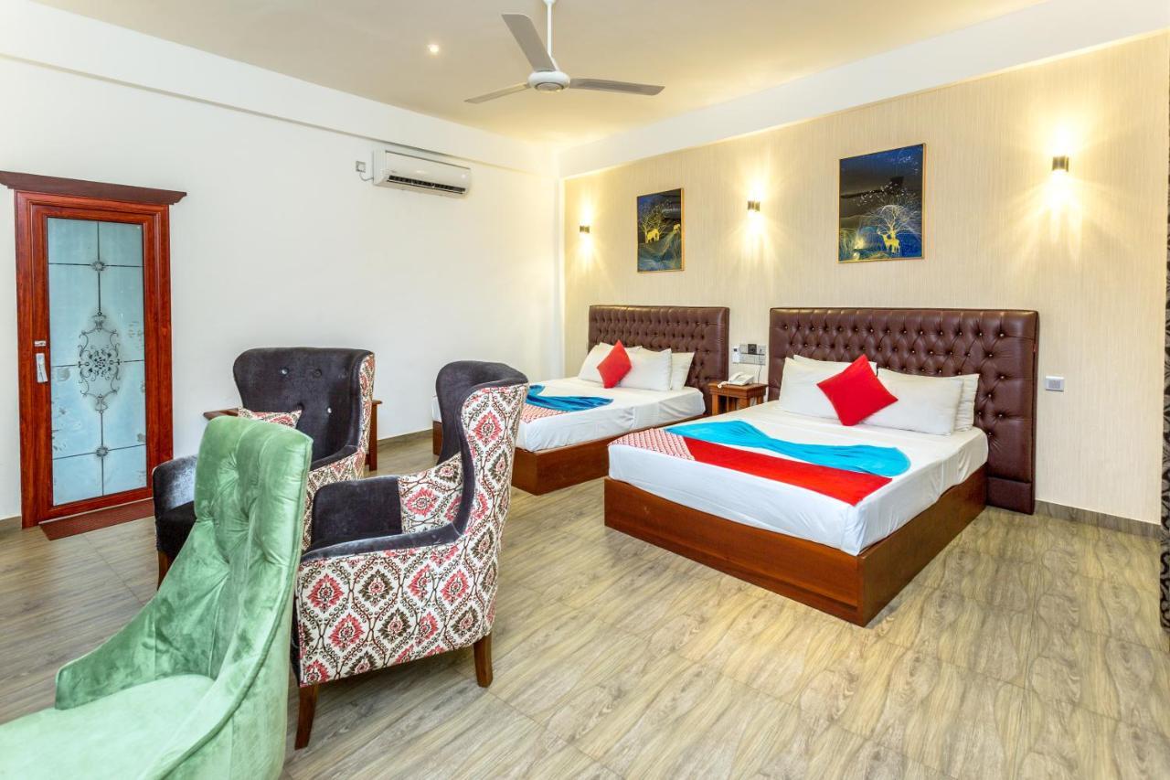 Polhena Grand Resort & Banquet Matara Exteriör bild
