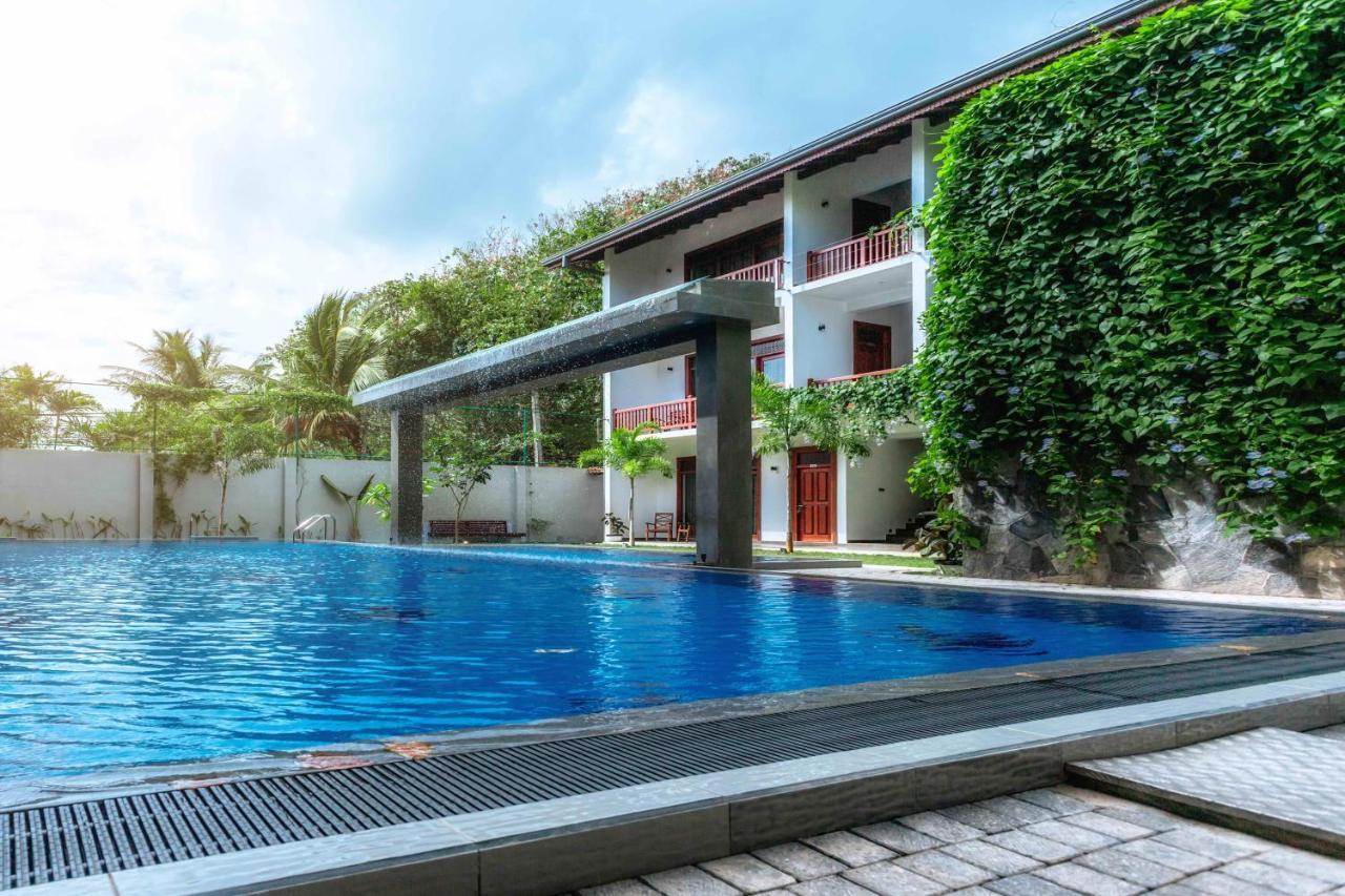 Polhena Grand Resort & Banquet Matara Exteriör bild