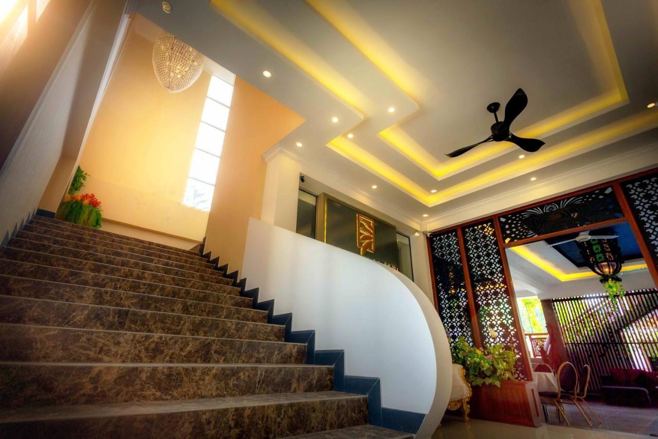 Polhena Grand Resort & Banquet Matara Exteriör bild