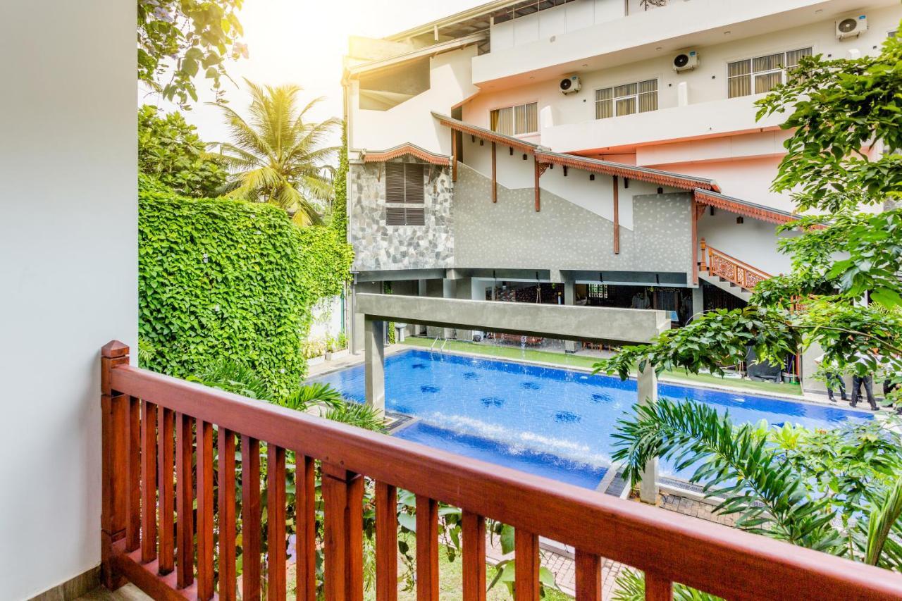 Polhena Grand Resort & Banquet Matara Exteriör bild